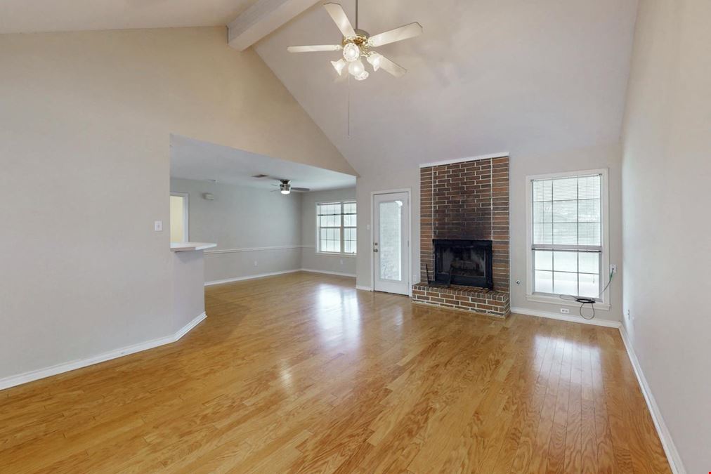 2600 Greenberry Circle