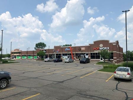 Preview of commercial space at 971-985 S. Lapeer Rd