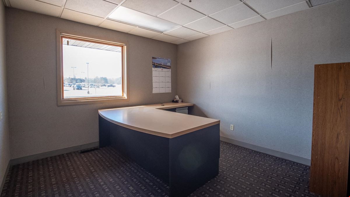 Prime Industrial Flex Space for Lease