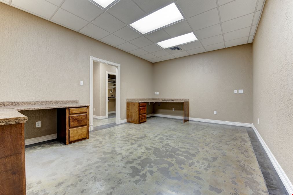11180 Cox Rd, Conroe, TX  77385