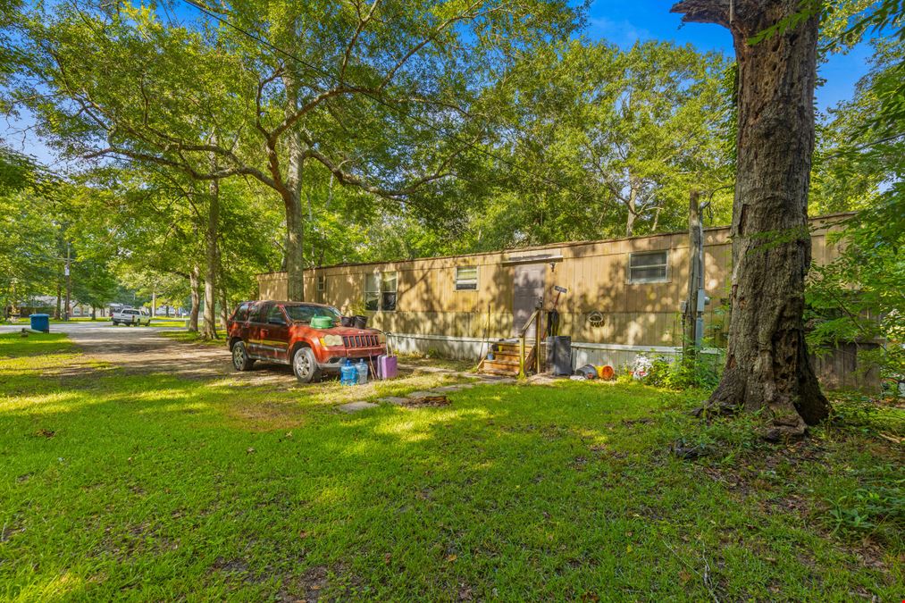 8 Unit Portfolio - Existing Mobile Home Park!
