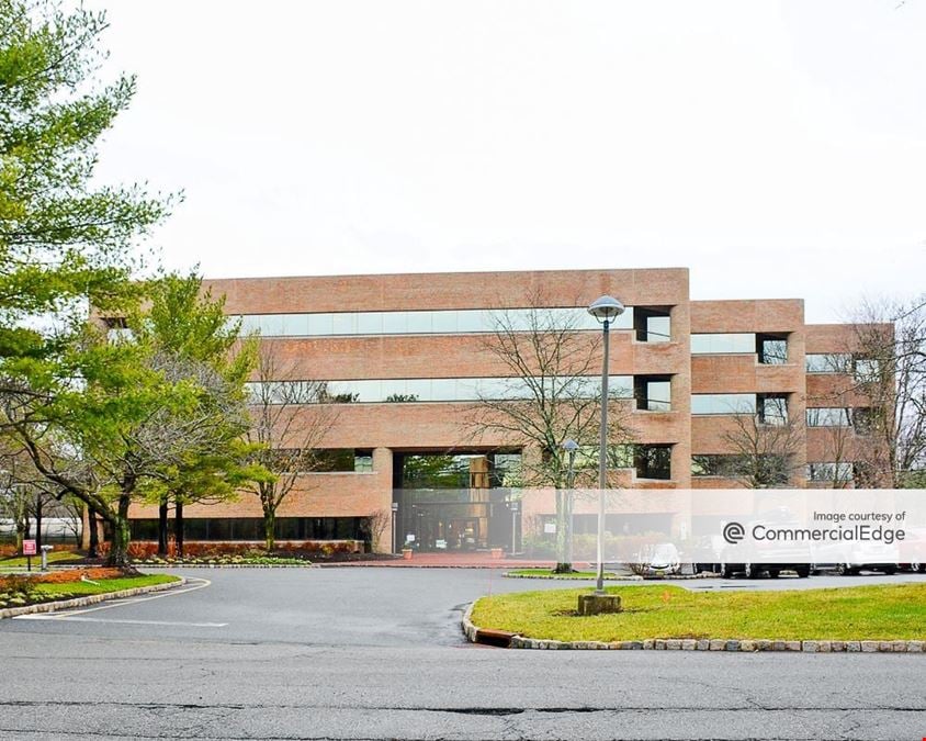 Somerset Hills Corporate Center - 10 Independence Blvd