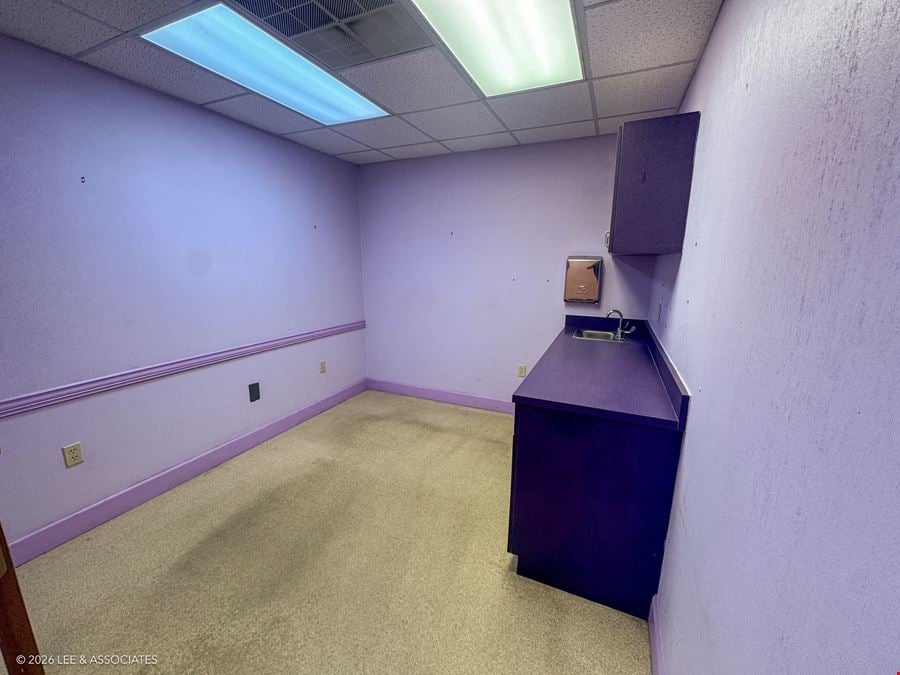 Gateway Center - 1037 West US Highway 90, Unit 11 and Unit 14