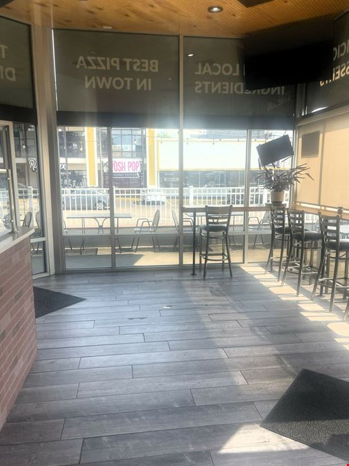 FOR LEASE: Jabby’s Pizza | Acadian Perkins Plaza