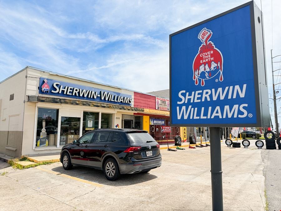 Sherwin-Williams Anchored Retail on Airline Hwy