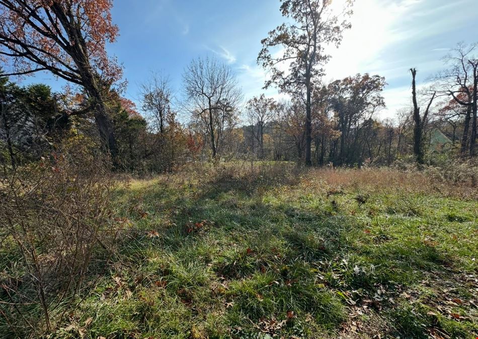 Vacant 1+ acre land at 8476 East Brainerd Road