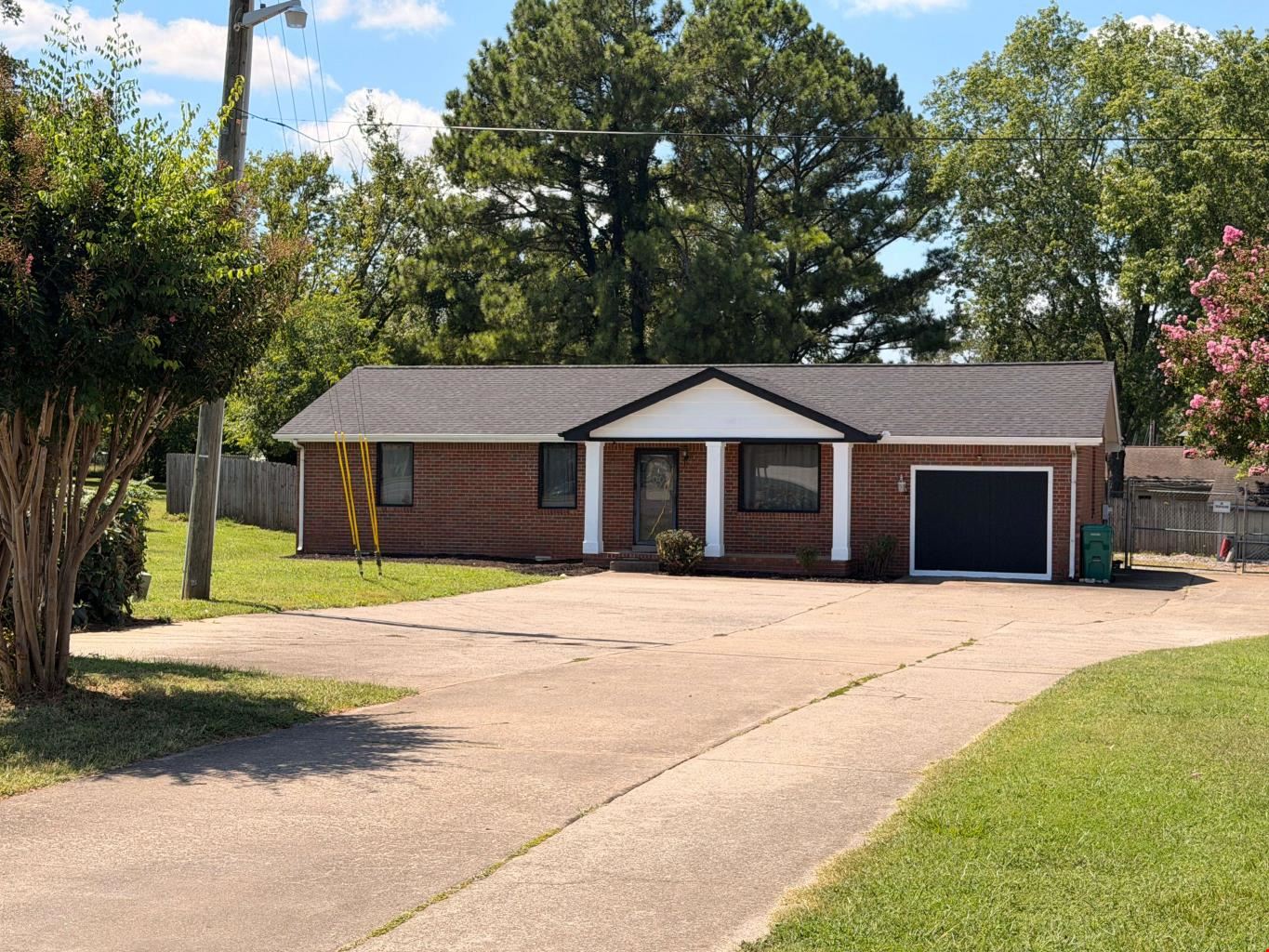 738 Nissan Dr