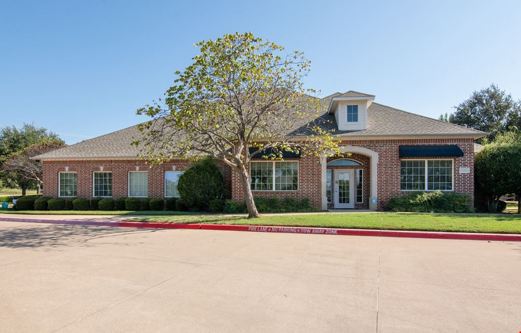 2563 SW Grapevine Pkwy