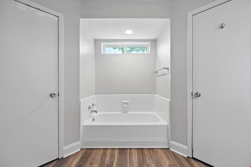 4,079 Flex Space for Lease