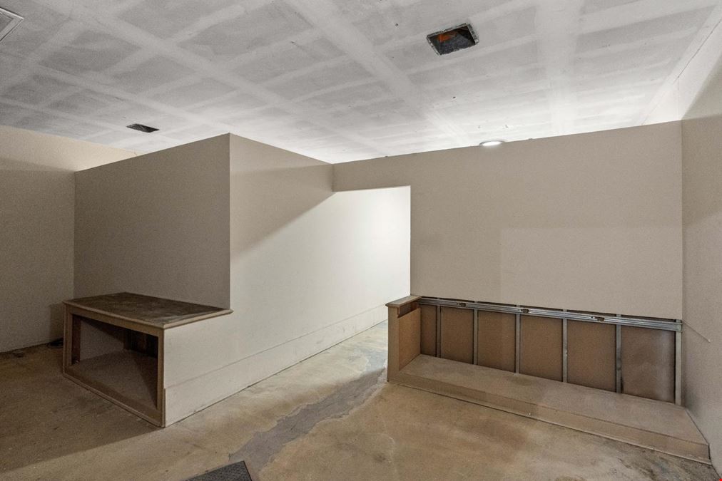 42462 Rancho Mirage Ln.