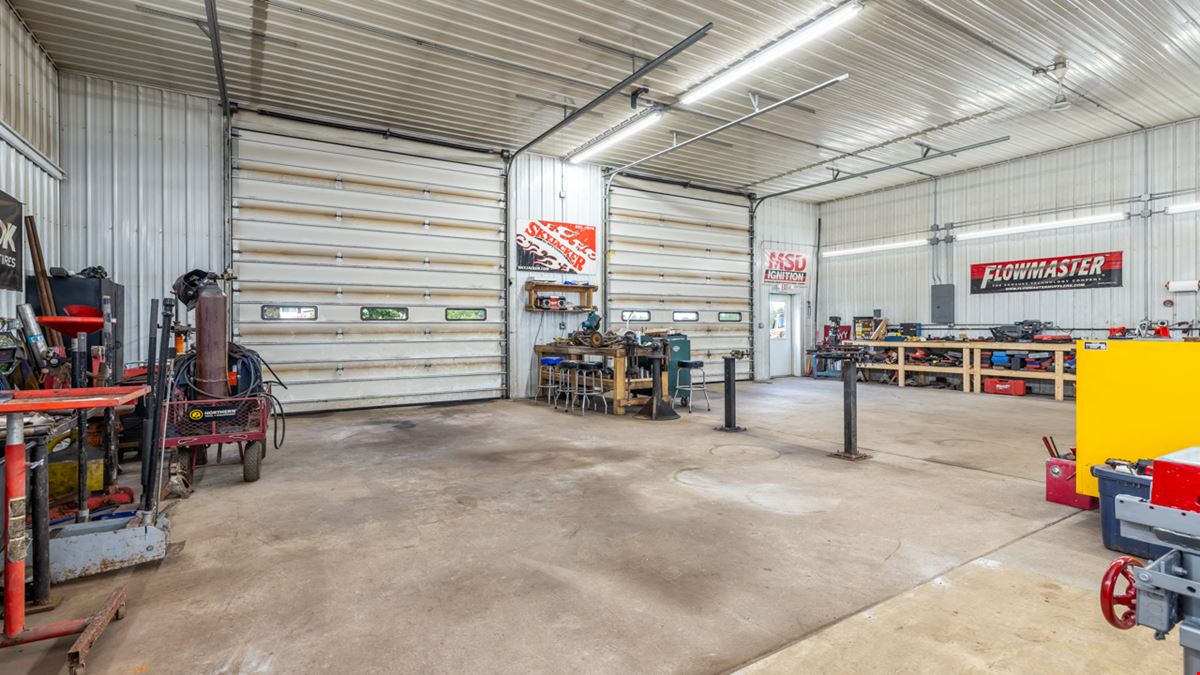 N16577 Main St