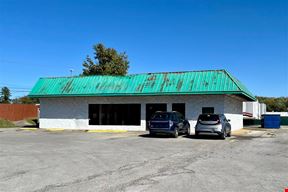 828 N Main St
