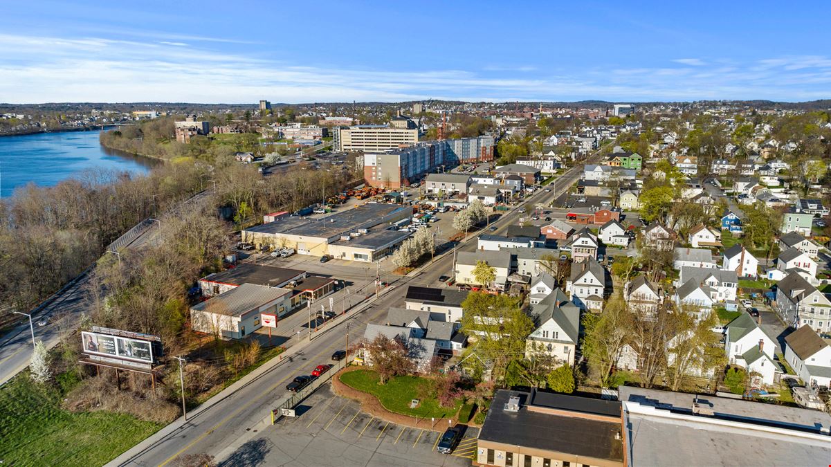 High Visibility Automotive Showroom/Warehouse Property | Lowell, Massachusetts