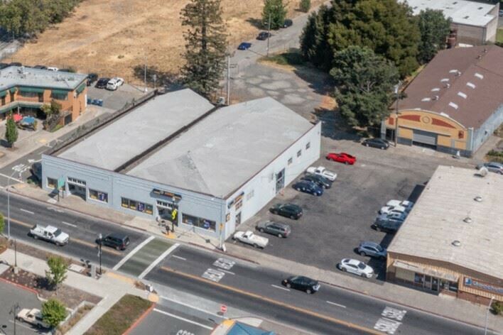 Retail Building in Downtown Sebastopol