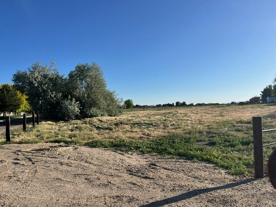 12410, 12440, 12464 Karcher Rd