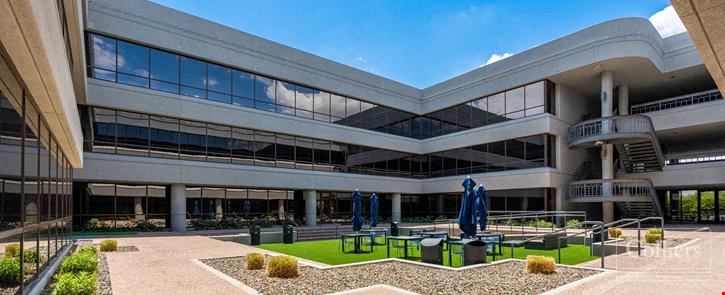 Garden Office-Multifamily Building for Lease in Phoenix