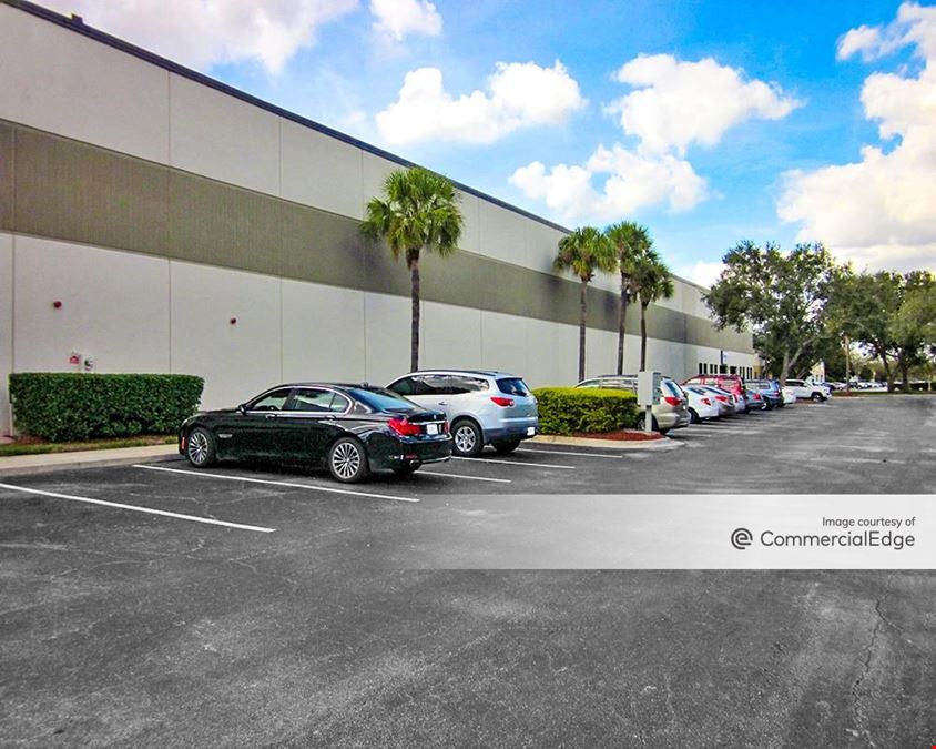 Crownpointe Commerce Park - 7600 Kingspointe Pkwy