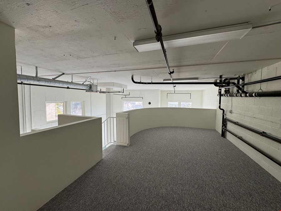 88 N Oak St Ste 1C