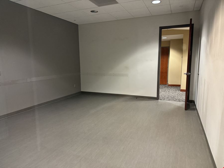 13321 California Street - Dodge Plaza