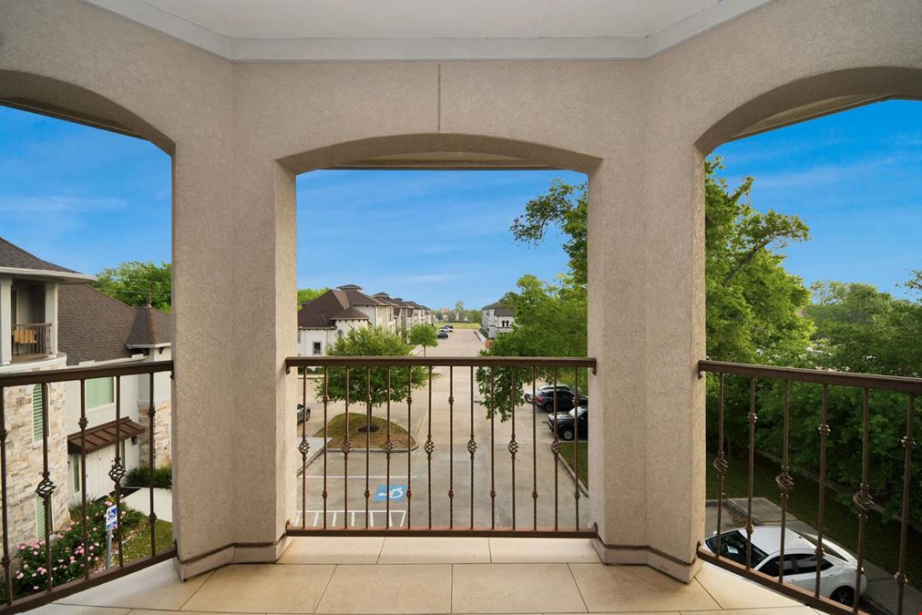 Premier Sugar Land Owner-User Office Condo