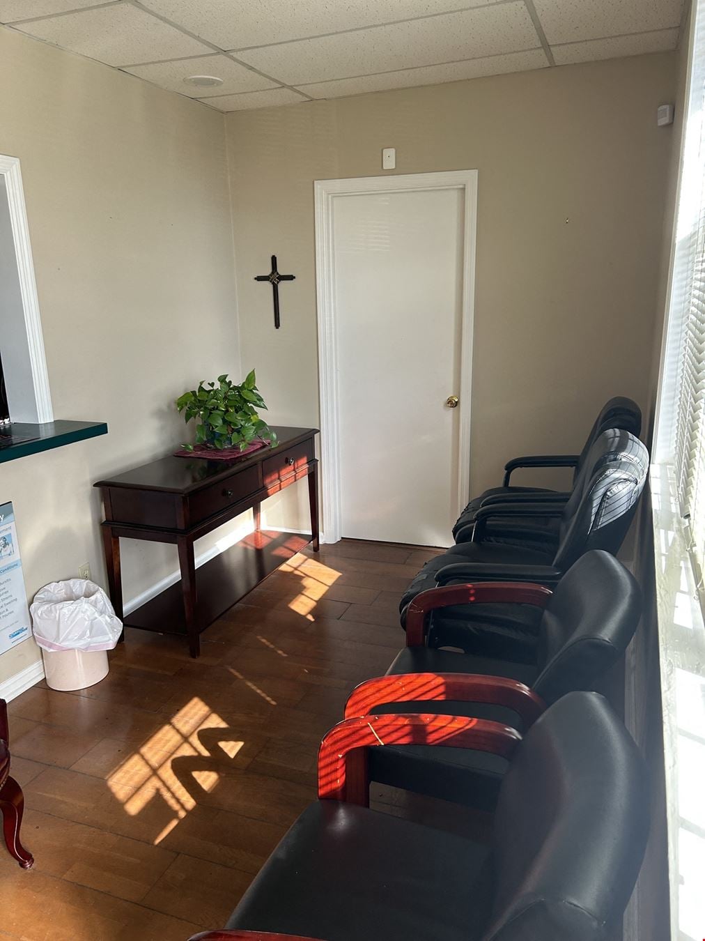 Former Alabama Back Pain Clinic