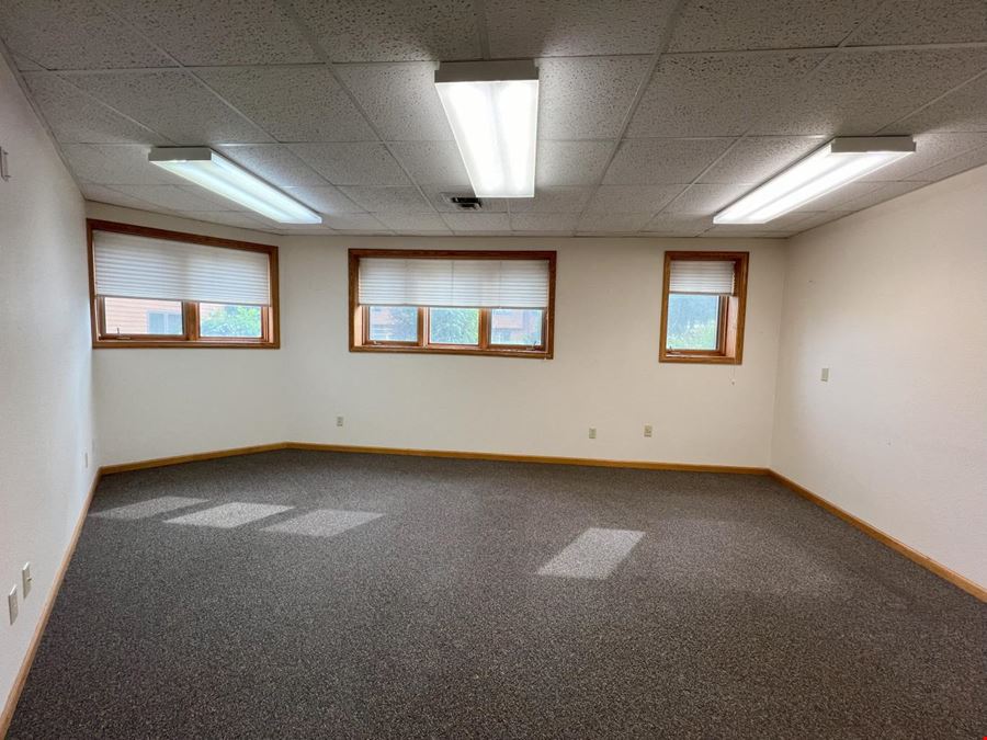 Creekside Professional Office Suite