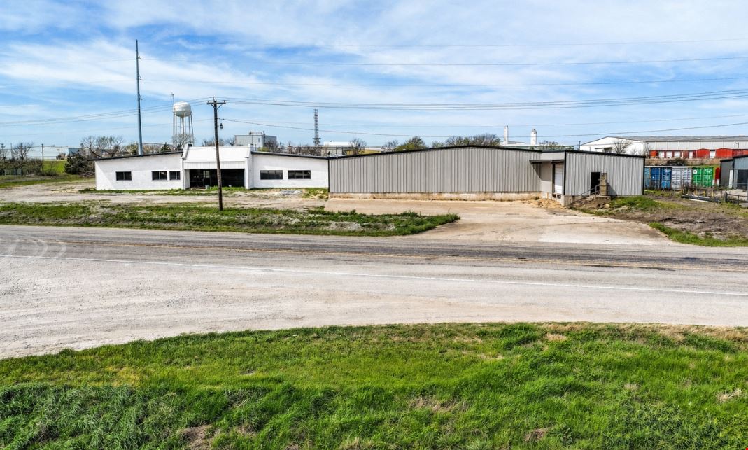 5888 Highway 66 Greenville TX - 38125 SF Flex Space