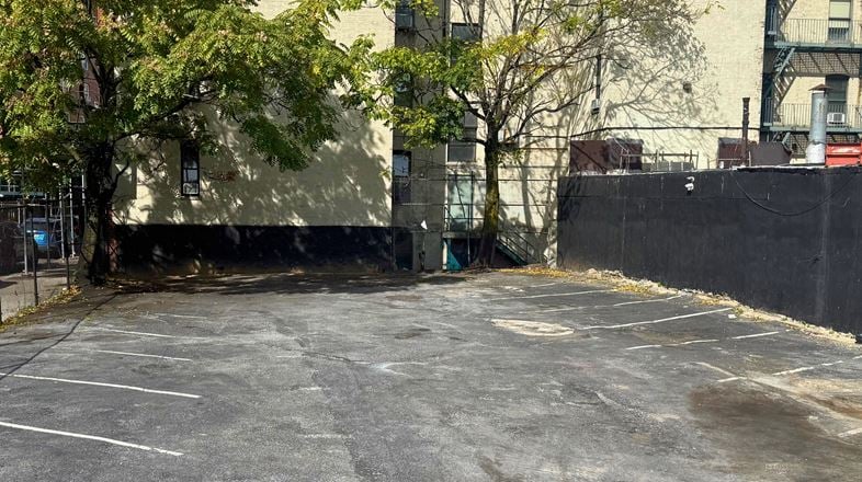 Preview of Unassigned space for Rent at 163 W 171st St