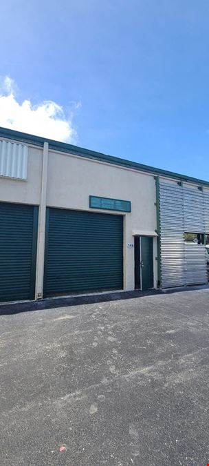 Office/Warehouse 950 SQFT