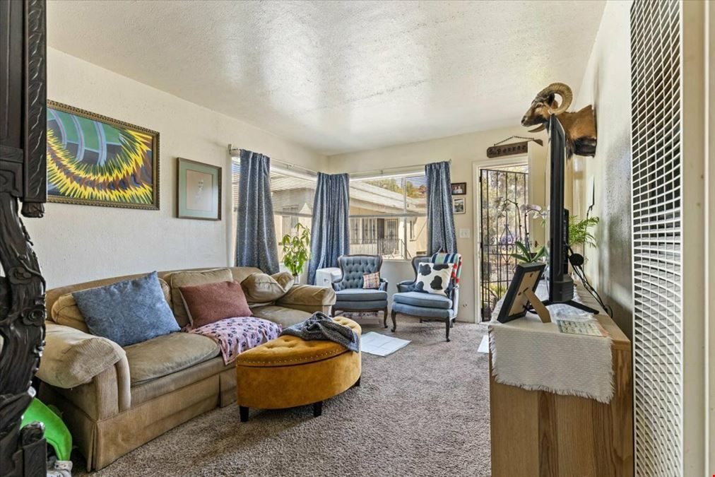 5011 Auburn Dr