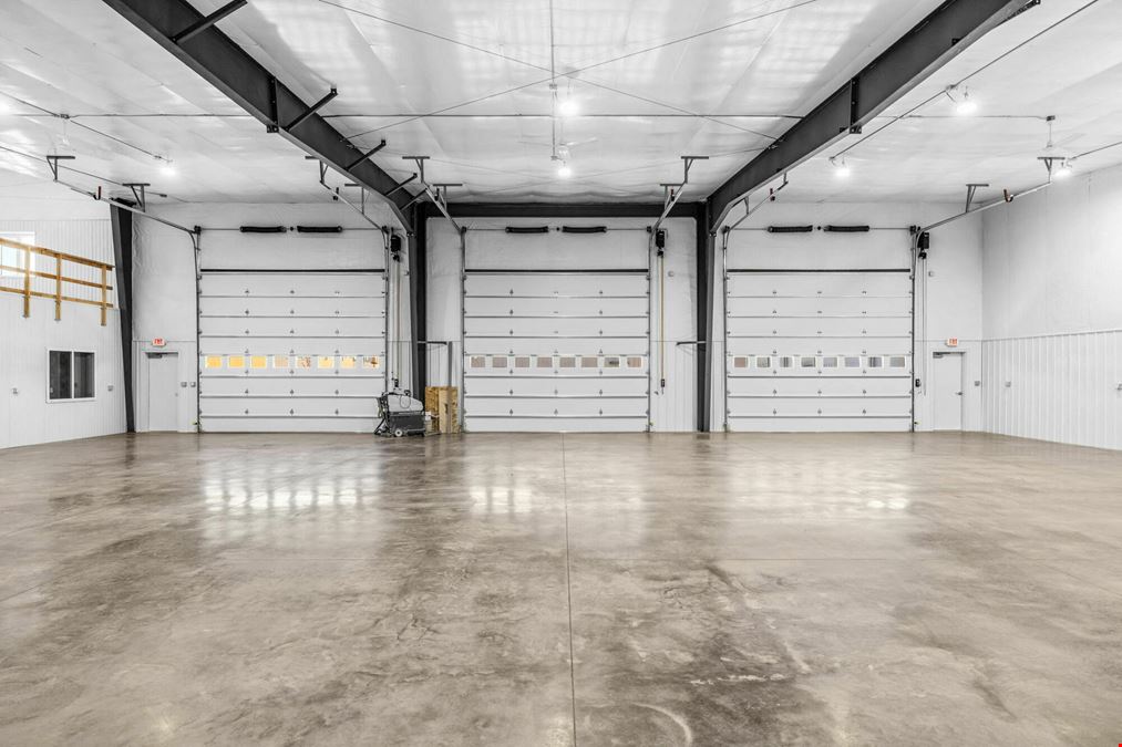 1494 S 30th St W - Loading Docks