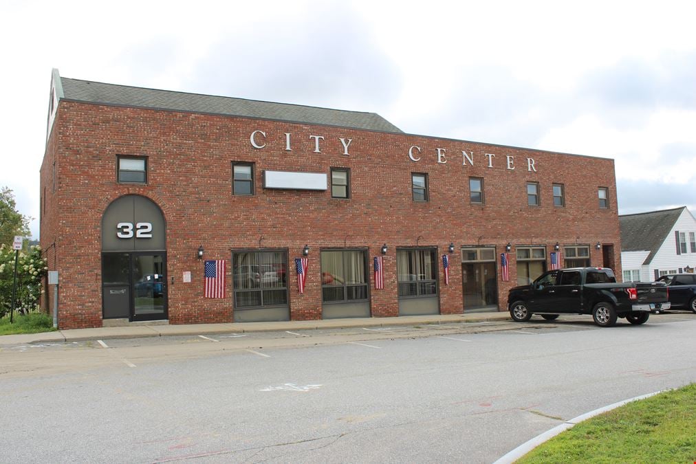 32 City Hall Ave