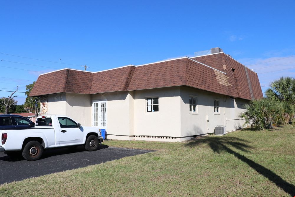 Office property in New Port Rochey, FL