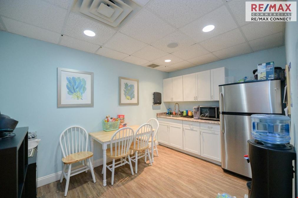 401 Oyster Point