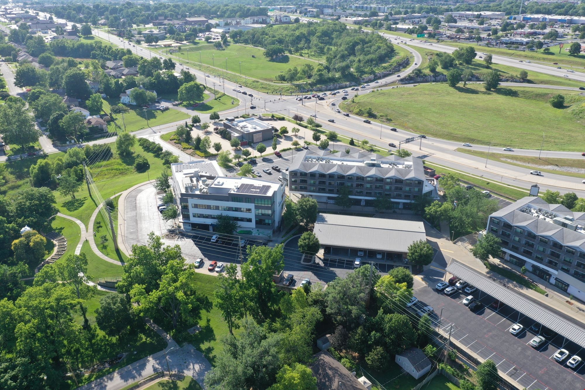 FARMERS PARK - RETAIL OFFICE SPACE