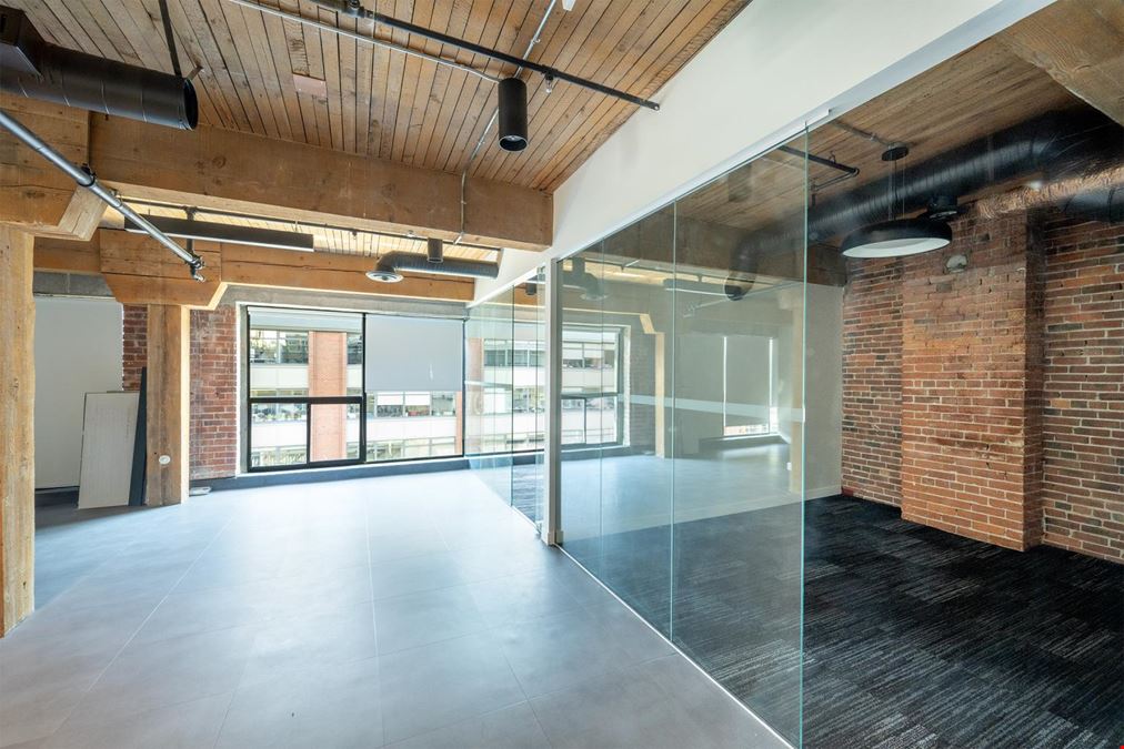 400-1120 Hamilton Street, Vancouver, BC