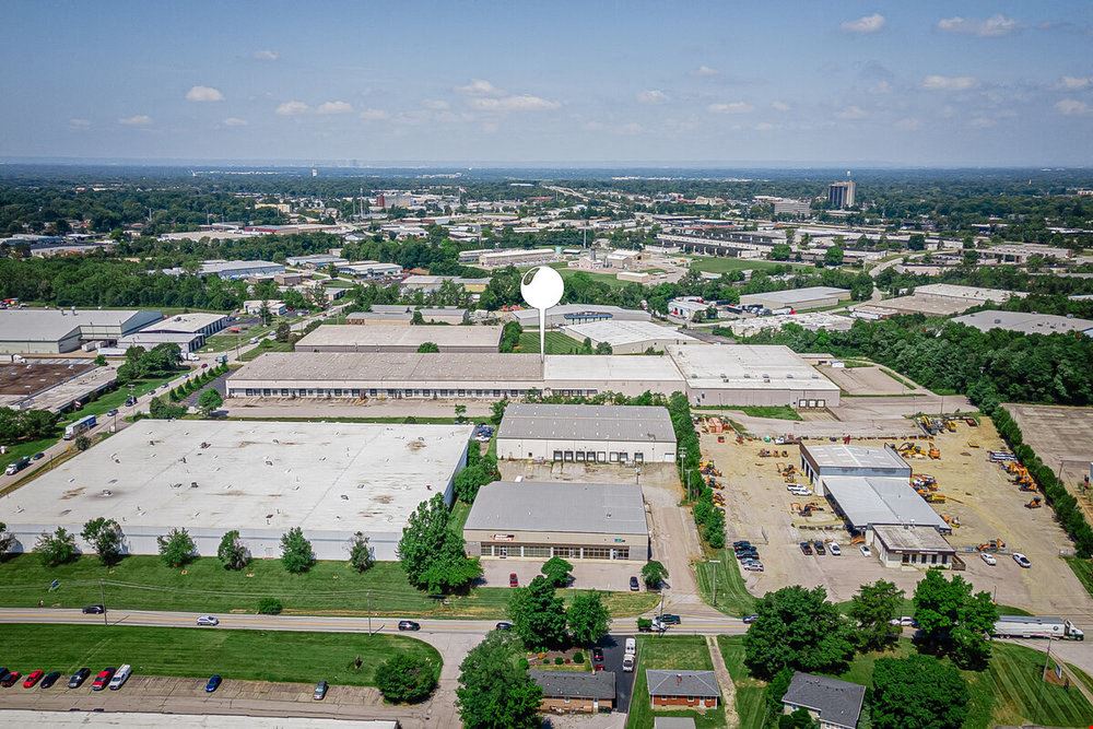 Bluegrass Park - Bunsen Distribution Center for Lease