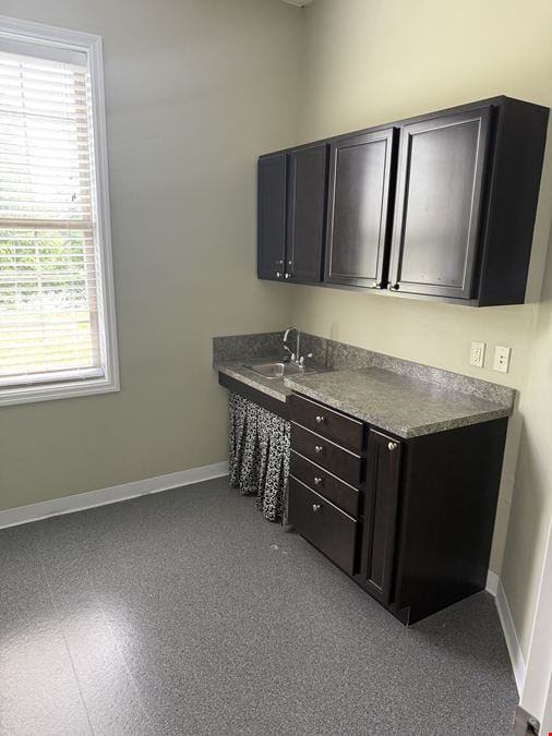 6396 Thornberry Ct, Suite 710