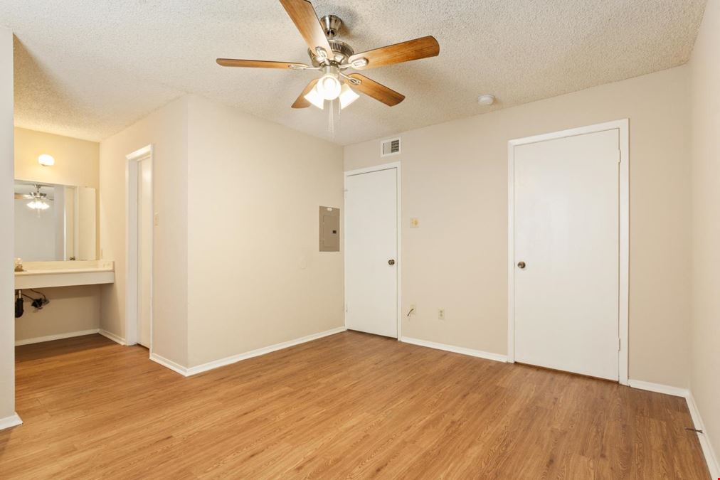 5506 Kingsman Apartments - Multifamily Portfolio