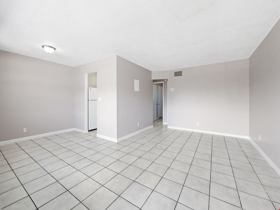 701 NE 13th Ct