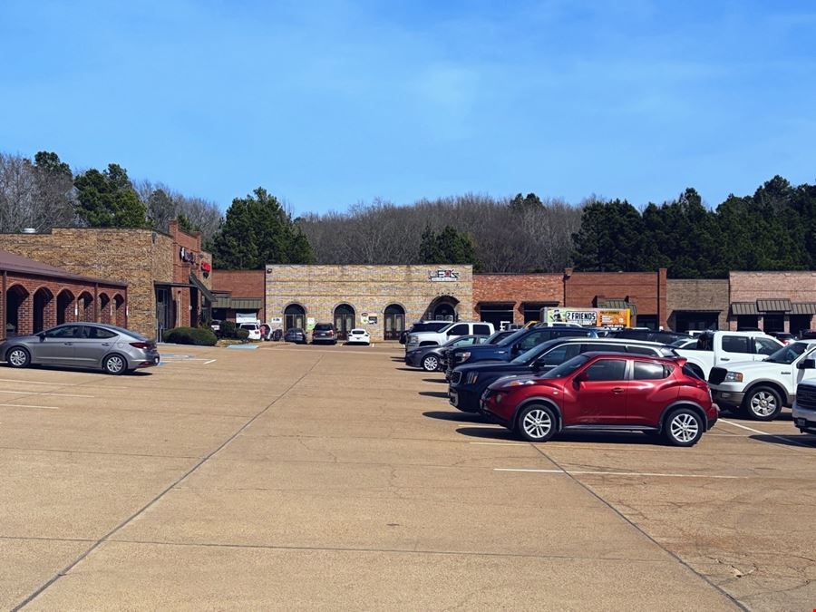 Lindale Station