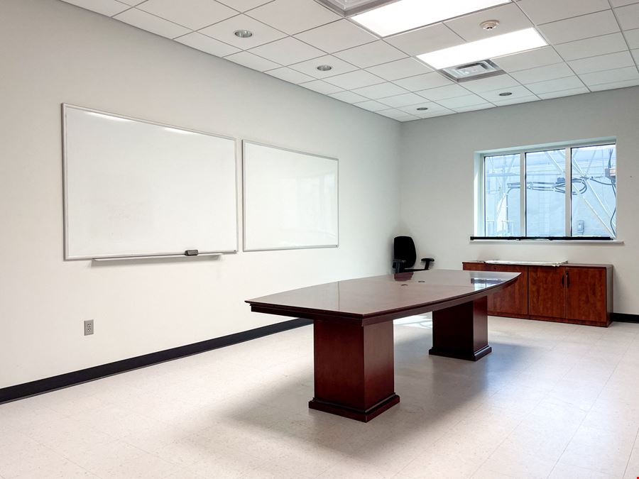 Highly Secure, 100% Climate Controlled Office Warehouse