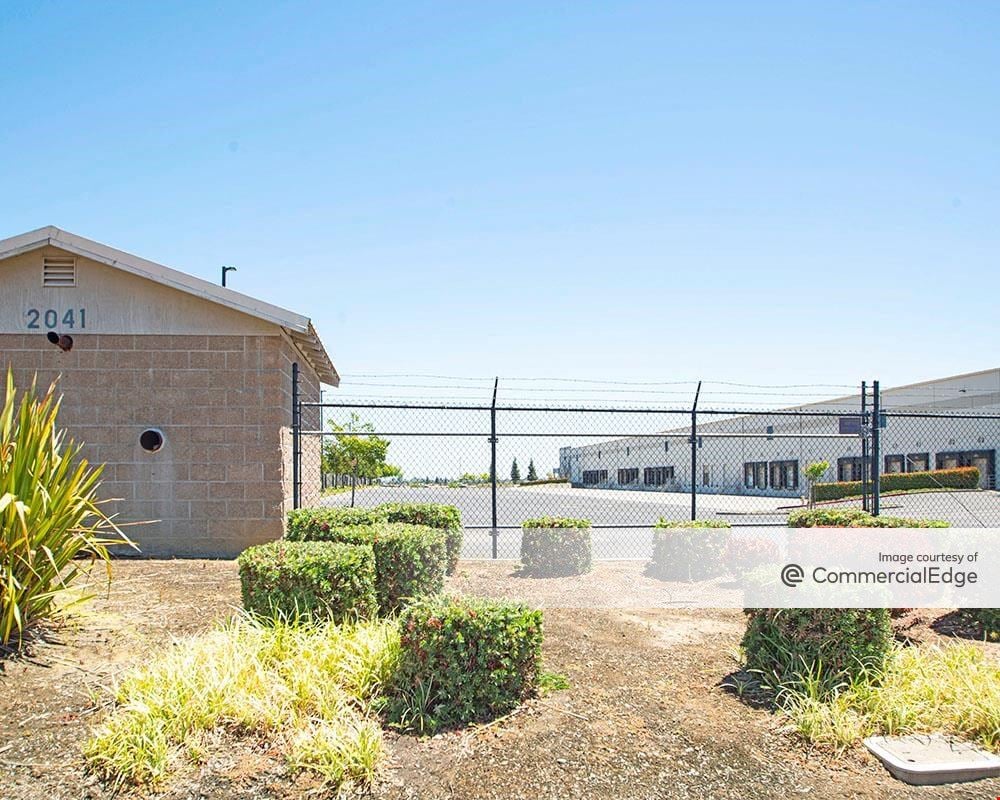 Vacaville Business Park - 2041 Cessna Drive