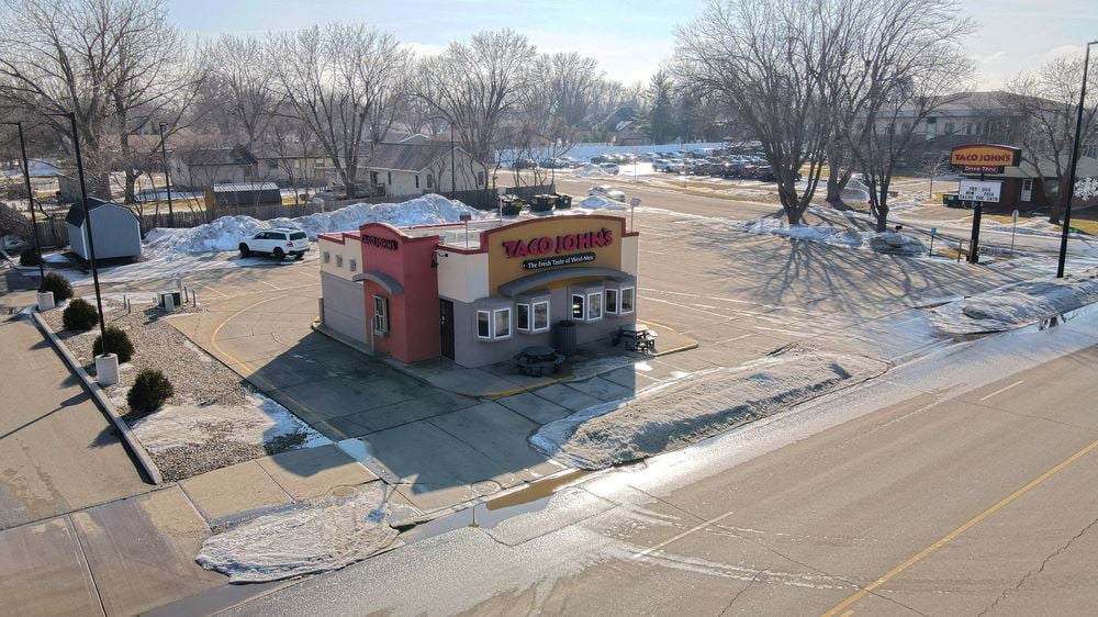 Vacant QSR - Former Taco John's