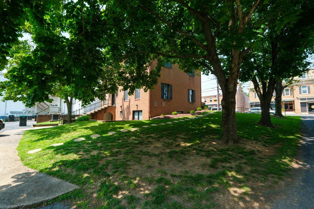 PROFESSIONAL OFFICE SPACE AVAILABLE IN WOODSTOCK, VA