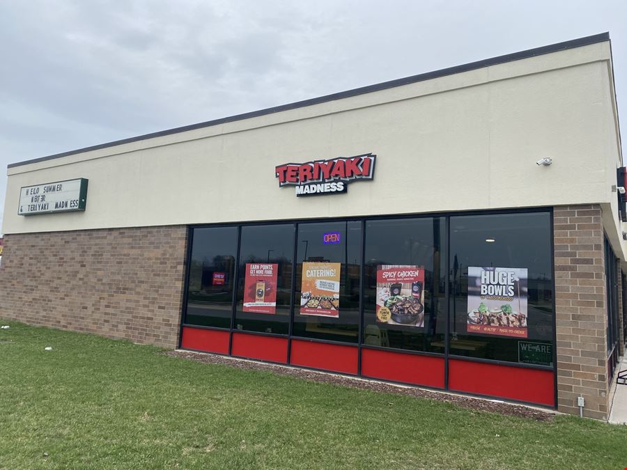 2502 Calumet Ave - Restaurant Space