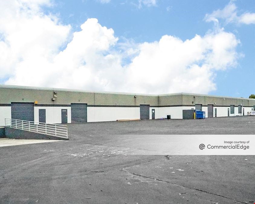 Clipper Court Commerce Center - Buildings 6 & 7
