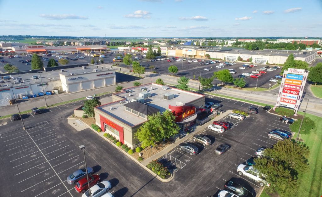 Lloyd Crossing