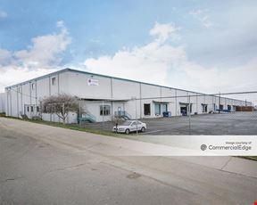 Freeway Industrial Center