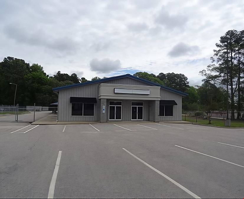 4400 Bragg Boulevard